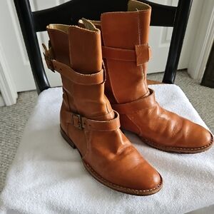 Stylish Tan Leather Combat Boots